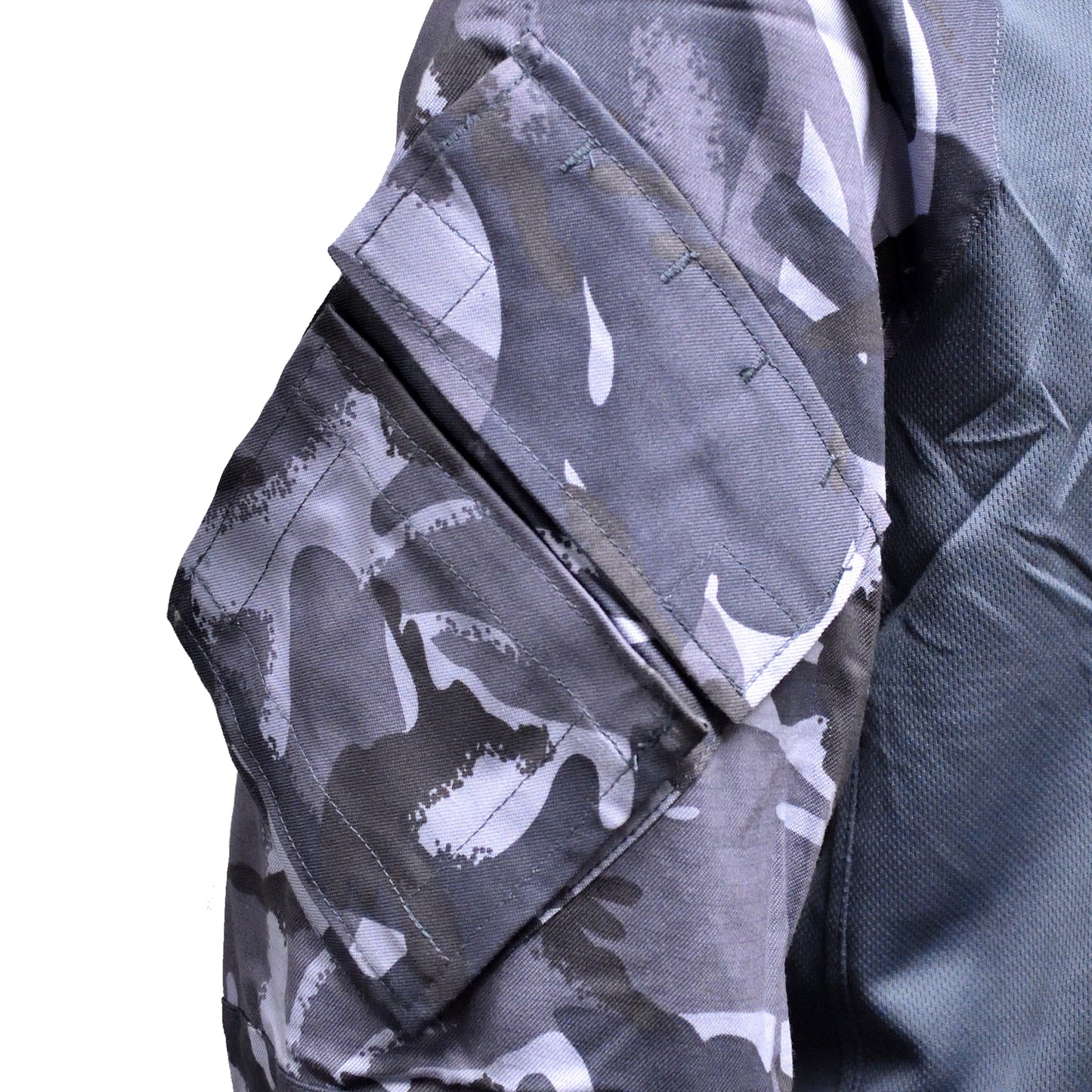 Detailed shot of sleeve pocket and stitching on British Army UBACS EP Shirt Blue Camo.