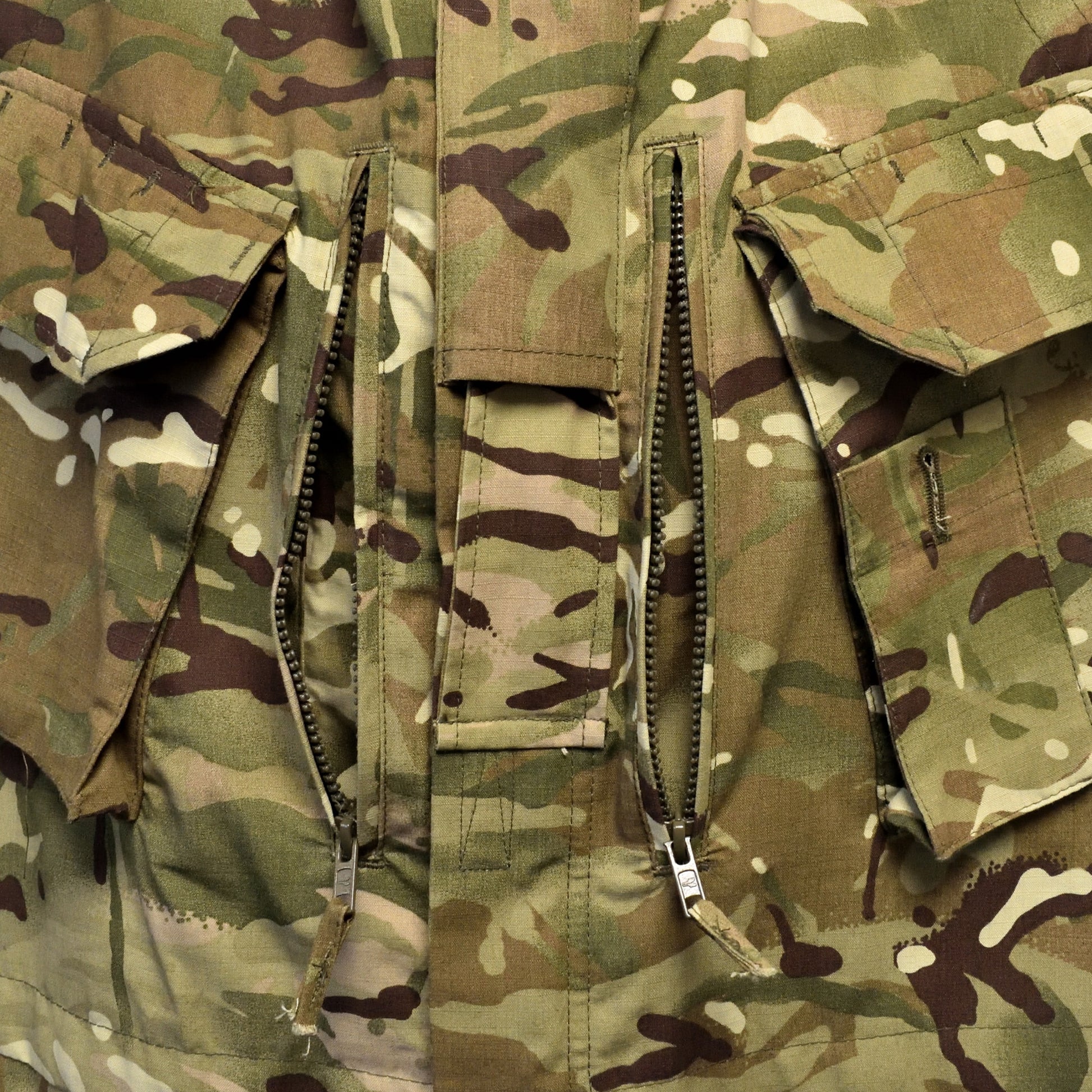 Close-up of pockets and zip detail on FR Combat Smock MTP for CR2.